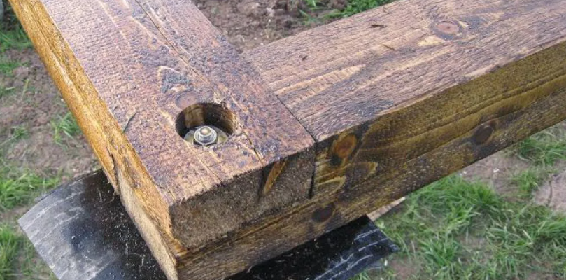 Крепление нижней обвязки к столбчатому фундаменту Крепление нижней обвязки каркасного дома к столбчатому фундаменту