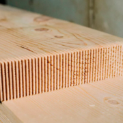 Пазы для стыковки ламелей бруса